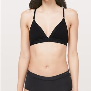 UNCOVER ME BRALETTE NWT SIZE MEDIUM